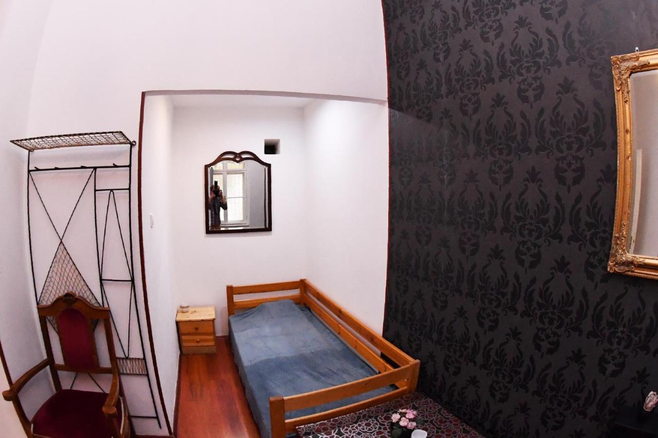Five Seasons Vaci Utca Apartment Budapest Esterno foto