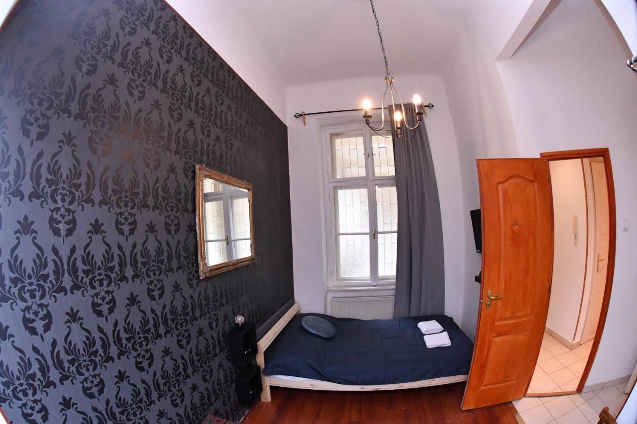 Five Seasons Vaci Utca Apartment Budapest Esterno foto